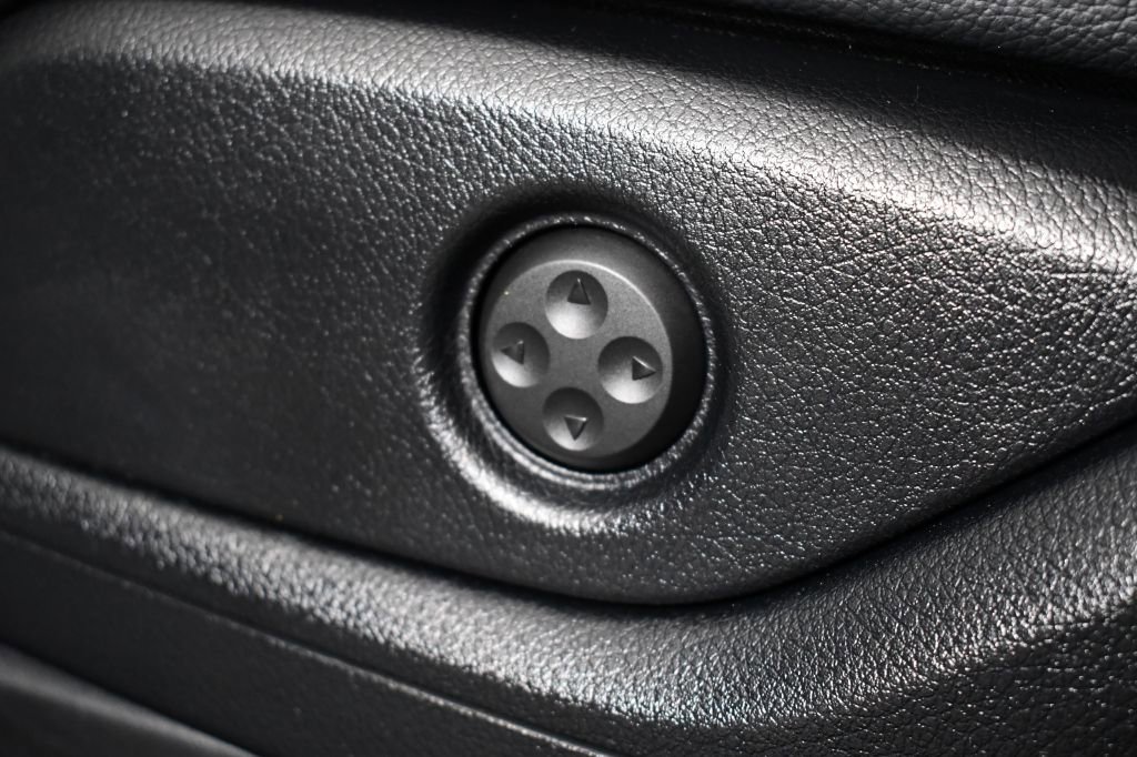 Used 2018 Mercedes-Benz GLE 350 4MATIC image 27