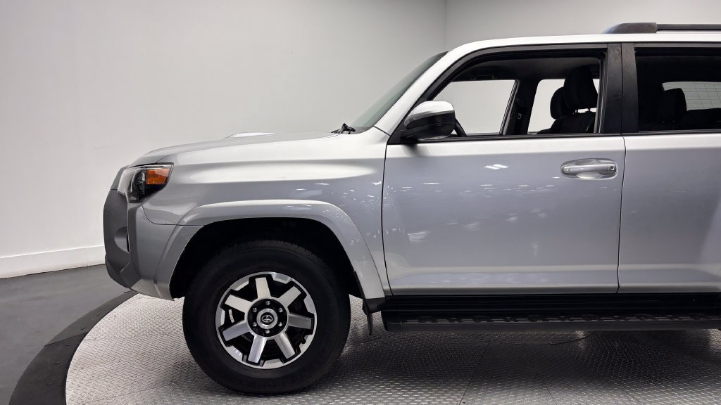 Used 2019 Toyota 4Runner TRD Off-Road AWD/4WD image 5