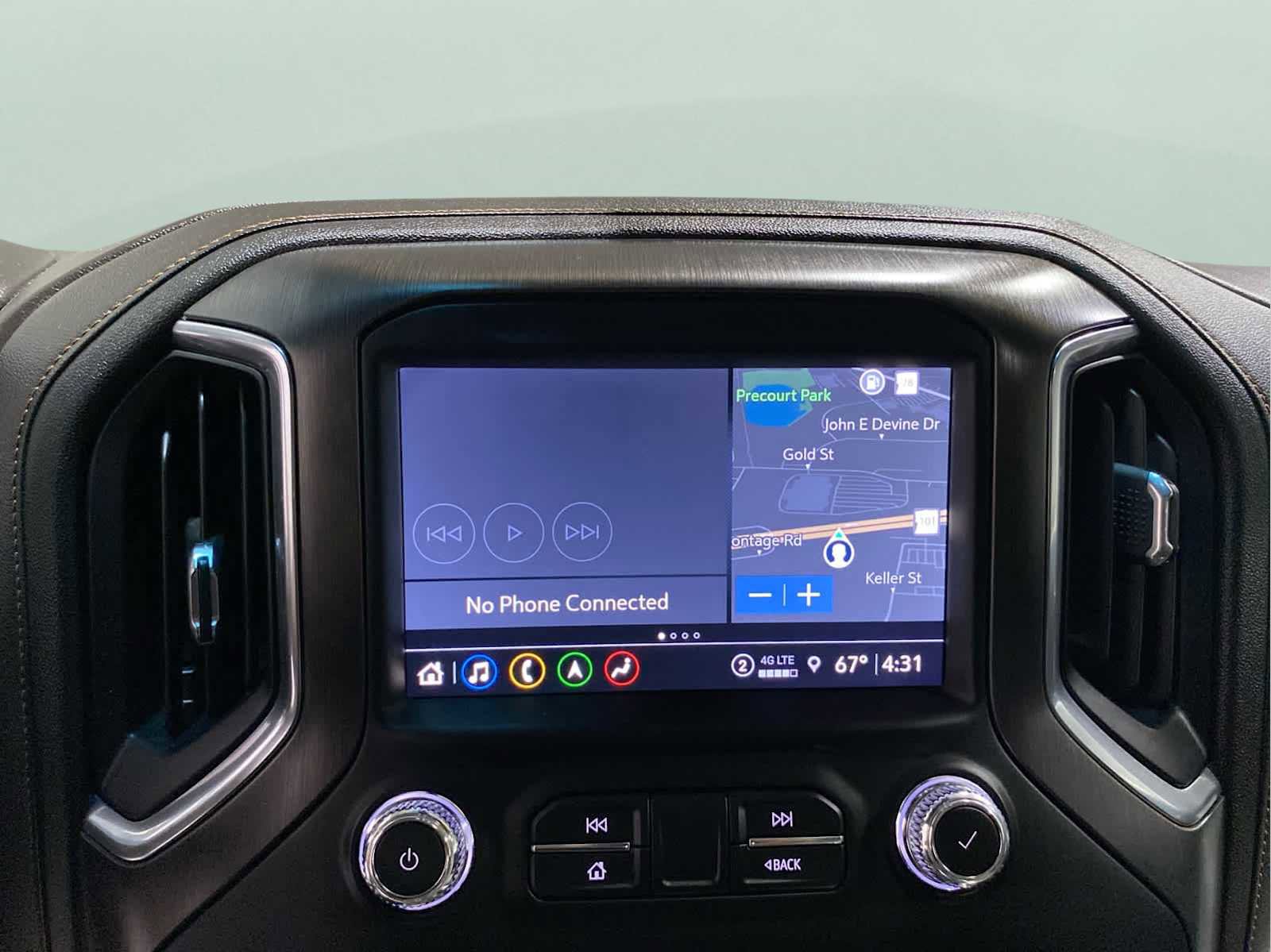 Used 2022 GMC Sierra 1500 AT4 w/ AT4 Preferred Package image 19