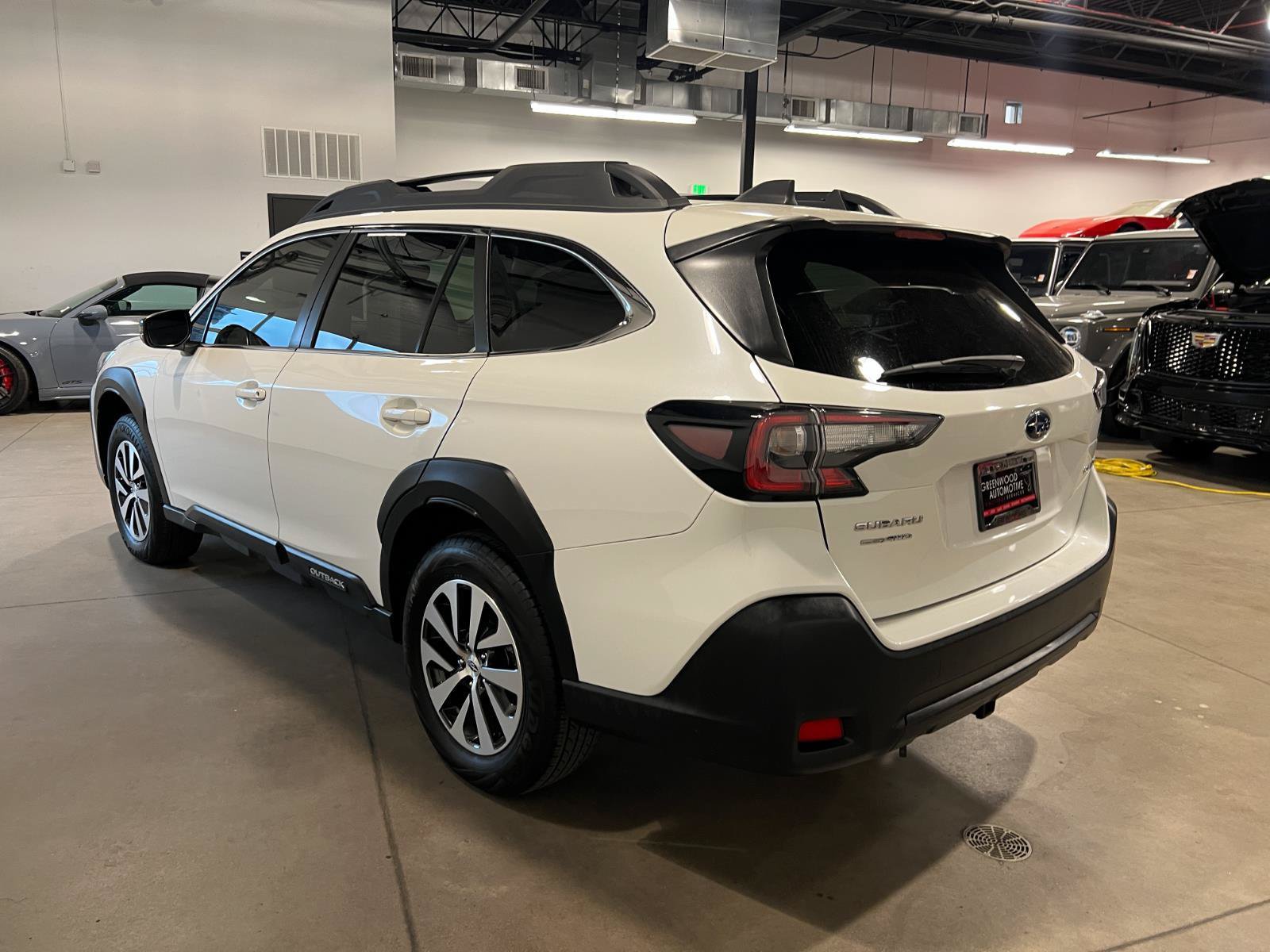 Used 2024 Subaru Outback Premium AWD/4WD image 5