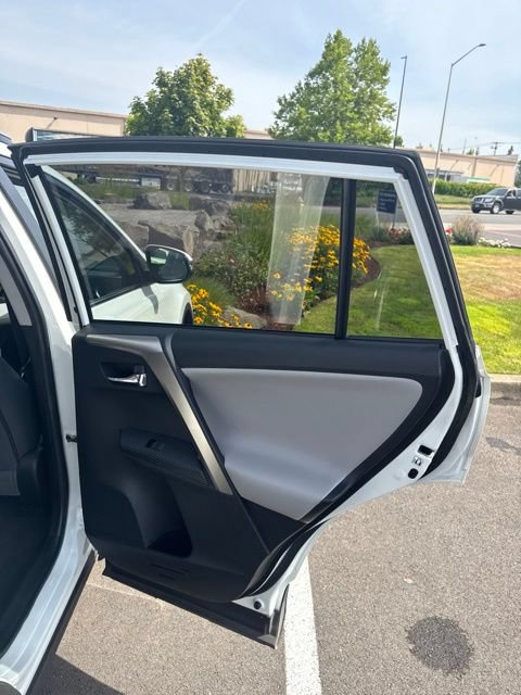 Used 2015 Toyota RAV4 Limited FWD image 11