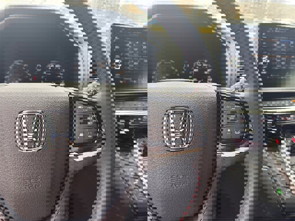 Used 2026 Honda Odyssey Sport-L image 18