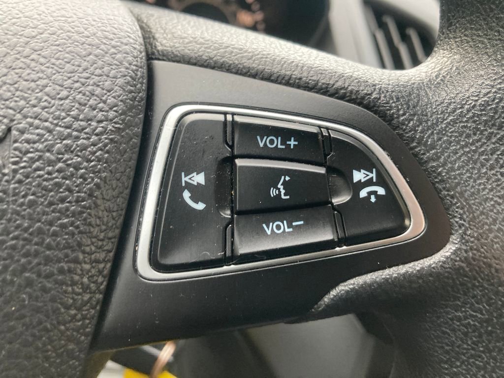 Used 2018 Ford Escape SE image 42