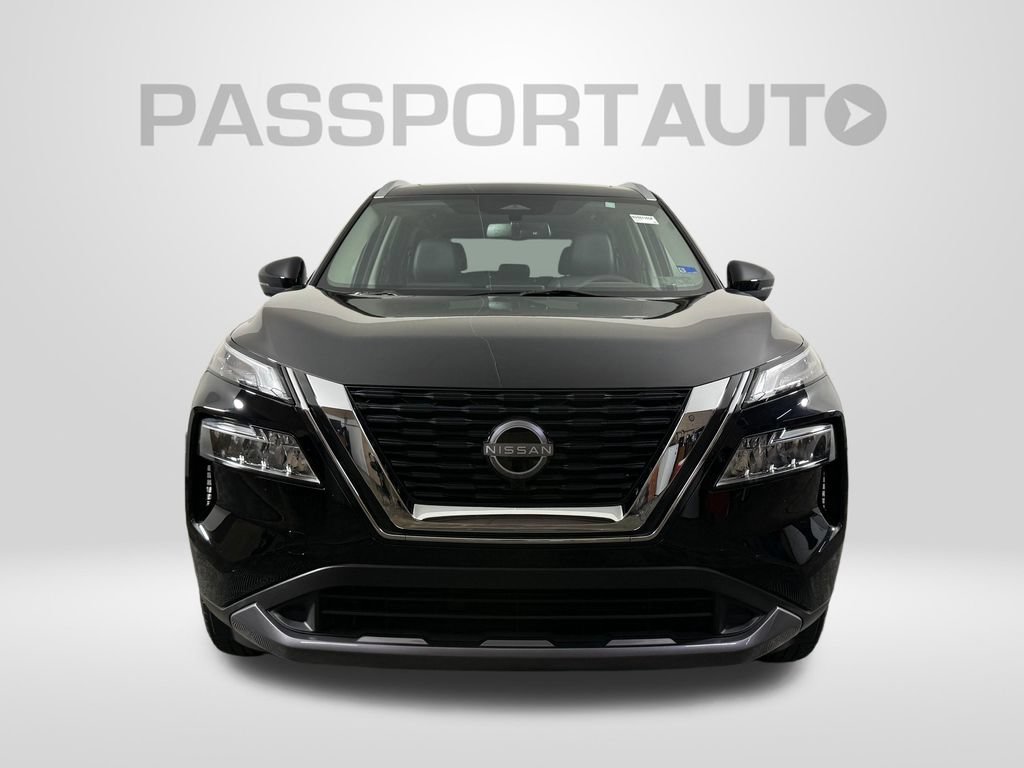 Used 2023 Nissan Rogue SL AWD/4WD image 2