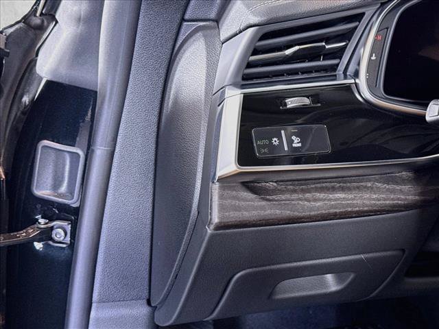 Used 2025 Audi Q8 Premium Plus w/ Premium Plus Package AWD/4WD image 10