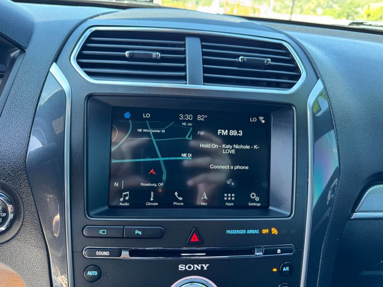 Used 2018 Ford Explorer Sport w/ Equipment Group 401A image 12