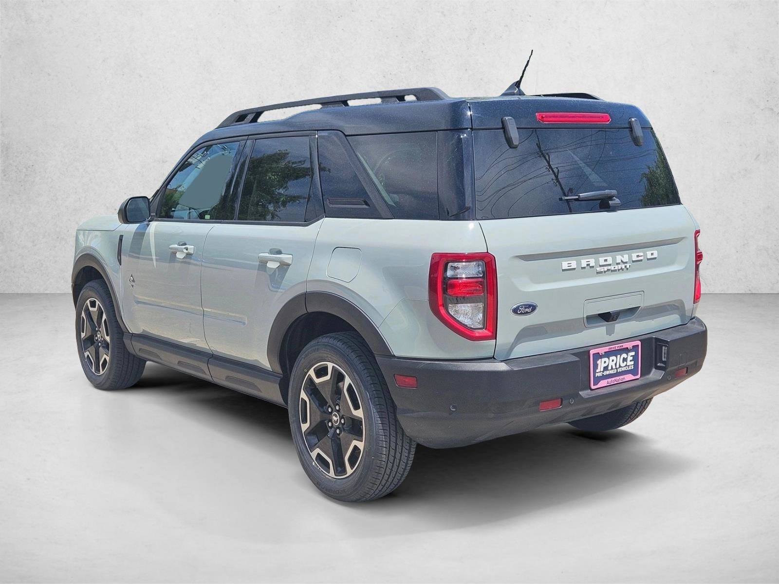Used 2023 Ford Bronco Sport Outer Banks w/ Tech Package AWD/4WD image 8