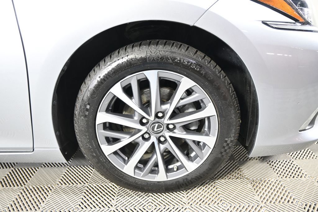 Used 2023 Lexus ES 350 w/ Premium Package FWD image 11