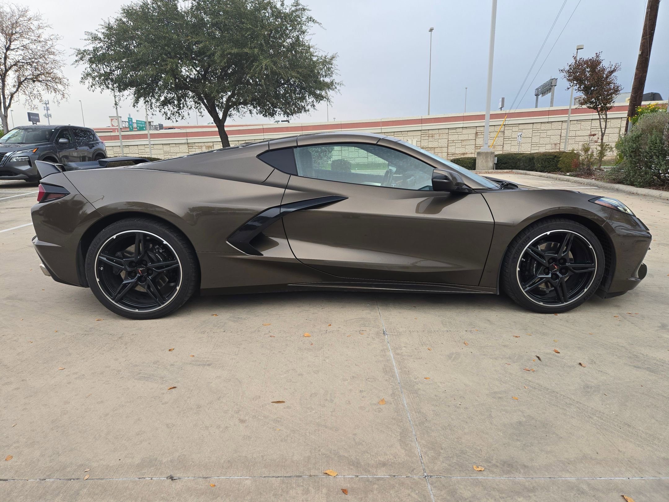 Used 2020 Chevrolet Corvette Stingray Preferred Cpe w/ 2LT Preferred Equipment Group image 2