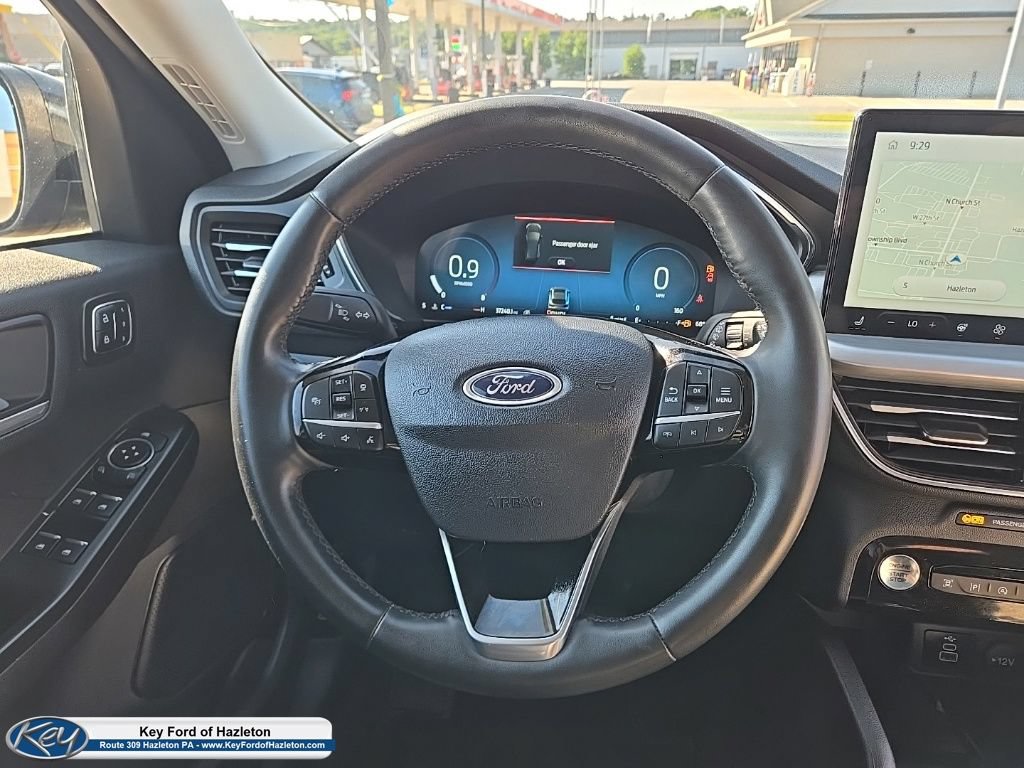 Used 2024 Ford Escape Platinum AWD/4WD image 26