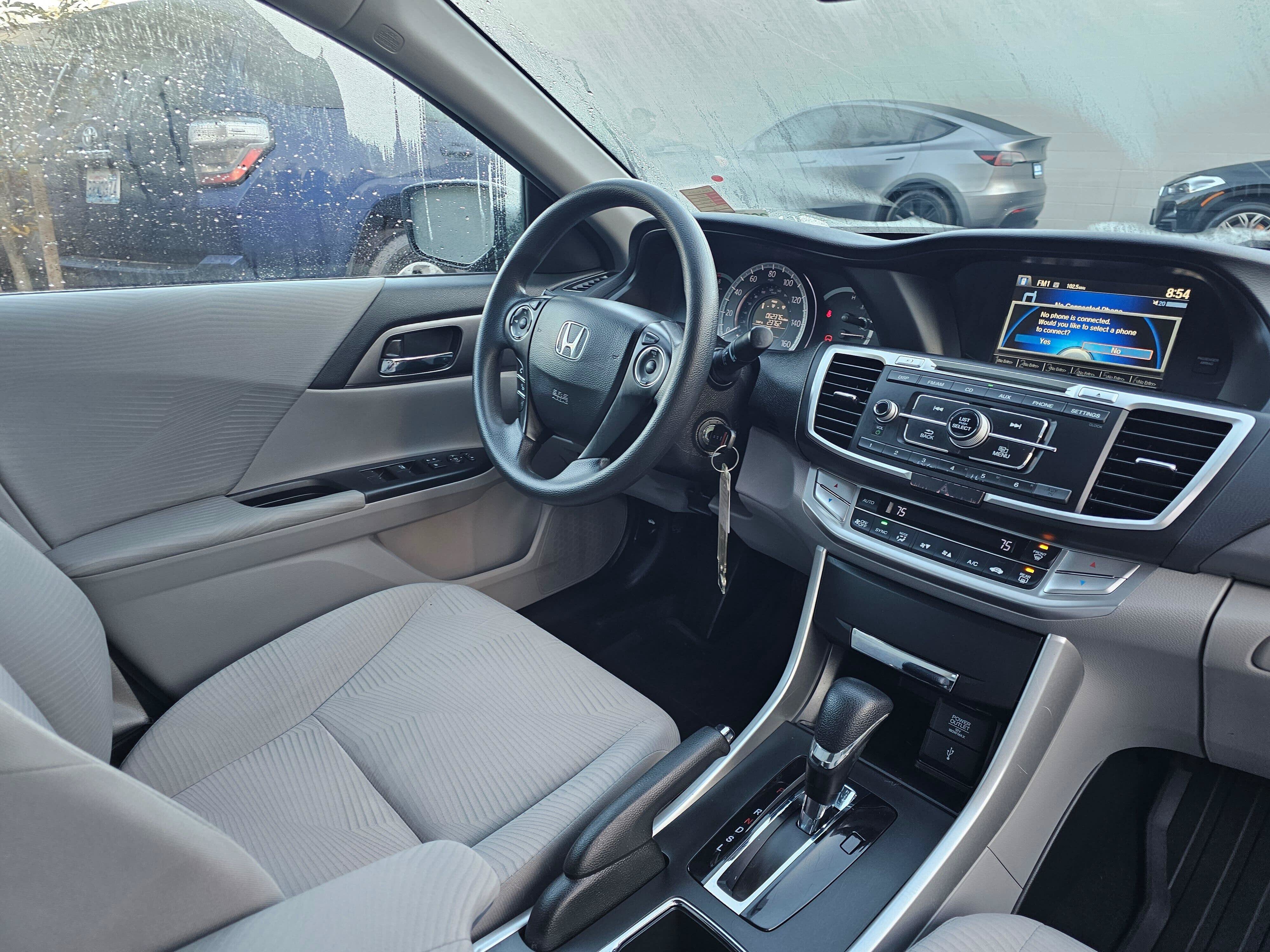 Used 2015 Honda Accord LX image 10