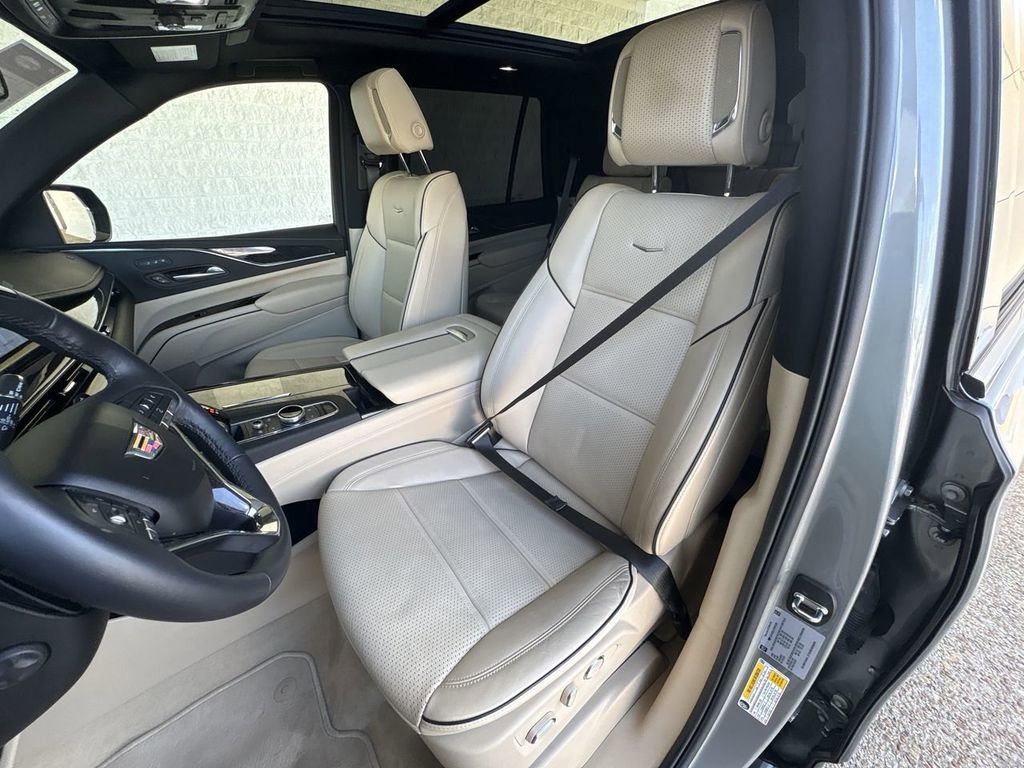 Certified 2023 Cadillac Escalade Premium Luxury w/ Performance Package image 20
