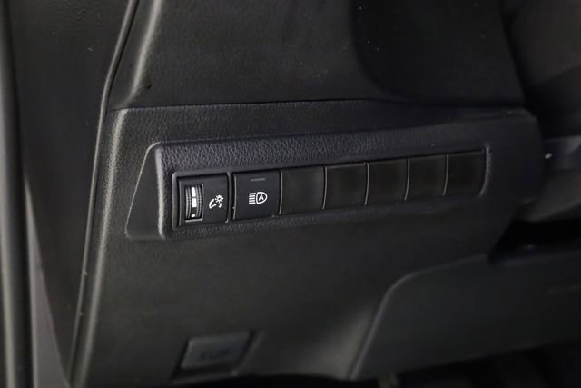 Used 2026 Toyota Corolla LE FWD image 14