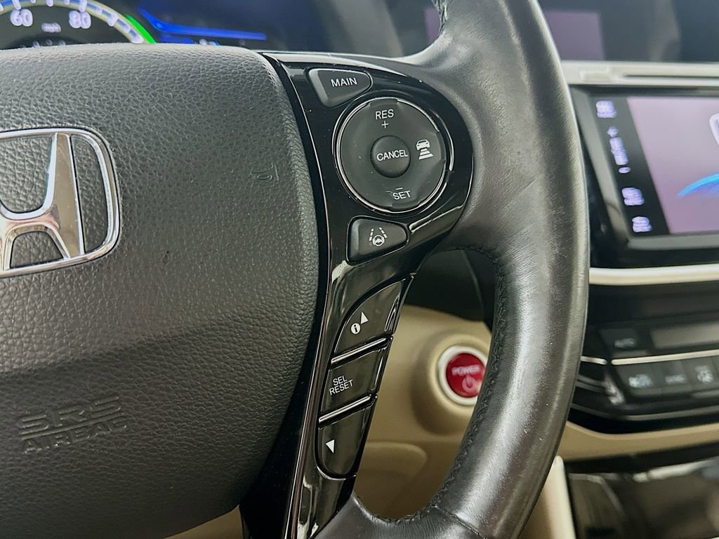 Used 2017 Honda Accord Touring image 26