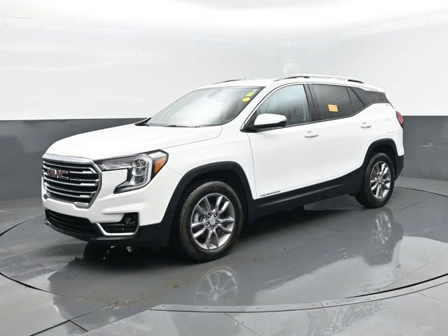 Used 2024 GMC Terrain SLT image 2