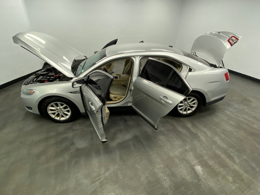 Used 2013 Ford Taurus SE image 44