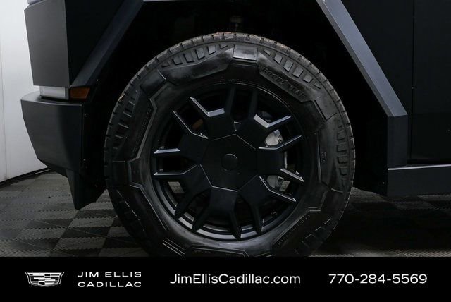Used 2024 Tesla Cybertruck AWD Crew Cab image 37