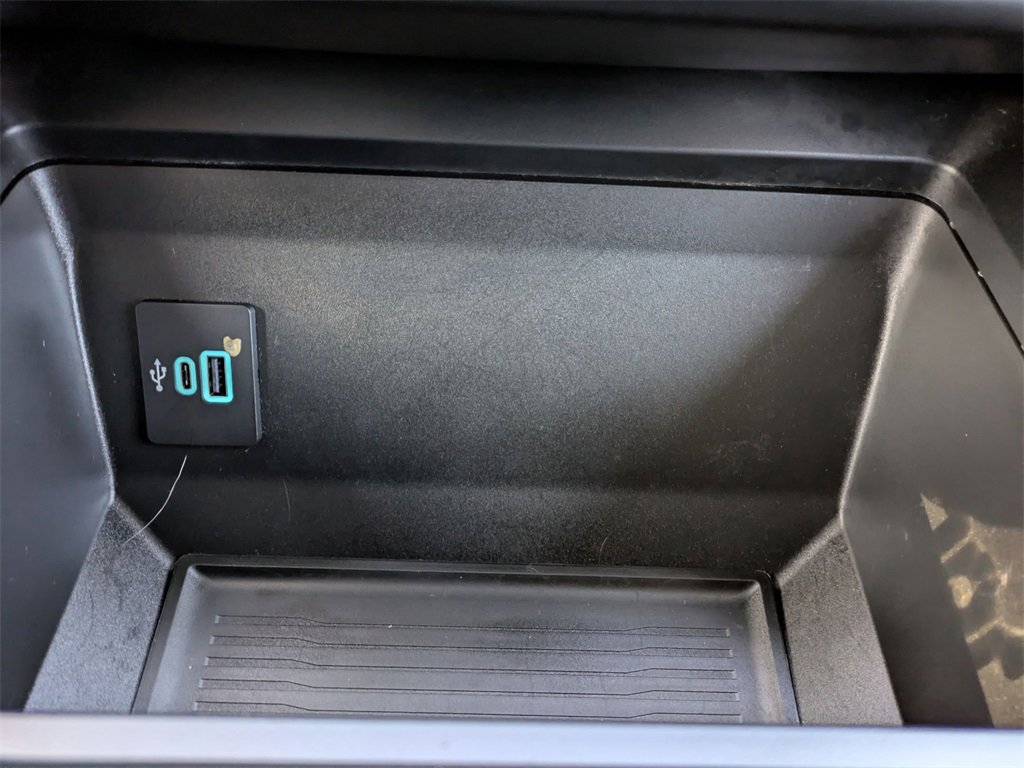 Used 2024 Ford F250 XLT w/ Snow Plow Prep Package image 27