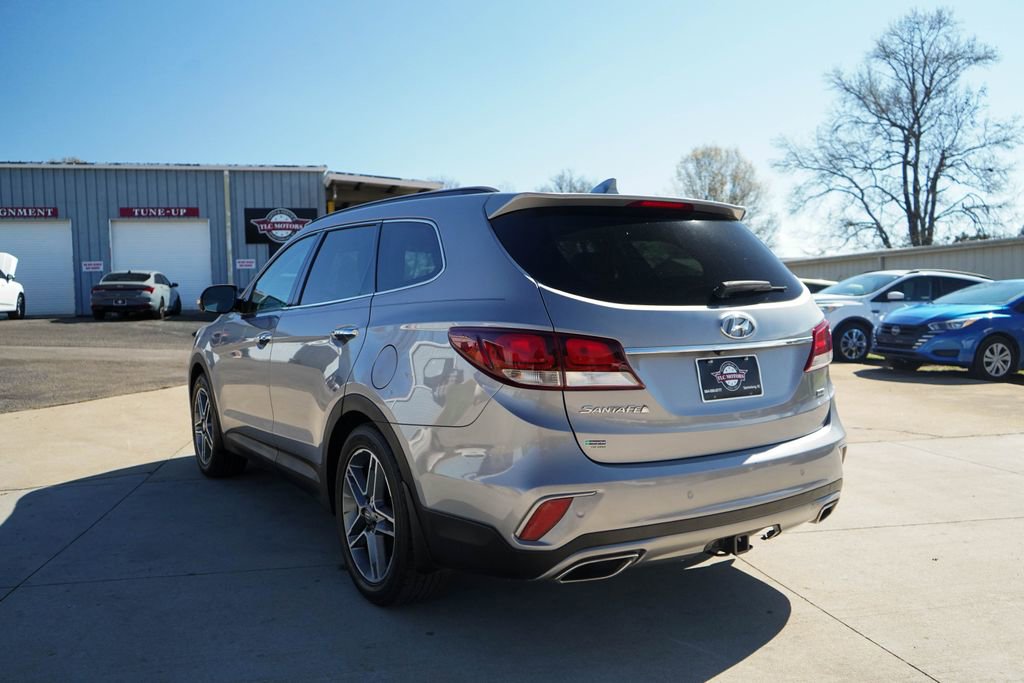 Used 2017 Hyundai Santa Fe SE Ultimate w/ SE Ultimate Tech Package 03 image 4