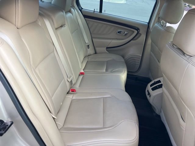Used 2018 Ford Taurus Limited image 33