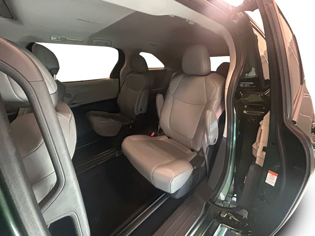 Certified 2024 Toyota Sienna XLE image 13