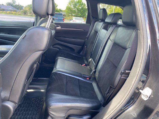 Used 2015 Jeep Grand Cherokee Altitude AWD/4WD image 17