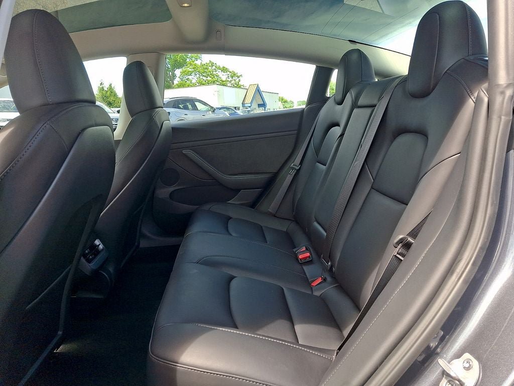 Used 2023 Tesla Model 3 Standard Range RWD image 10