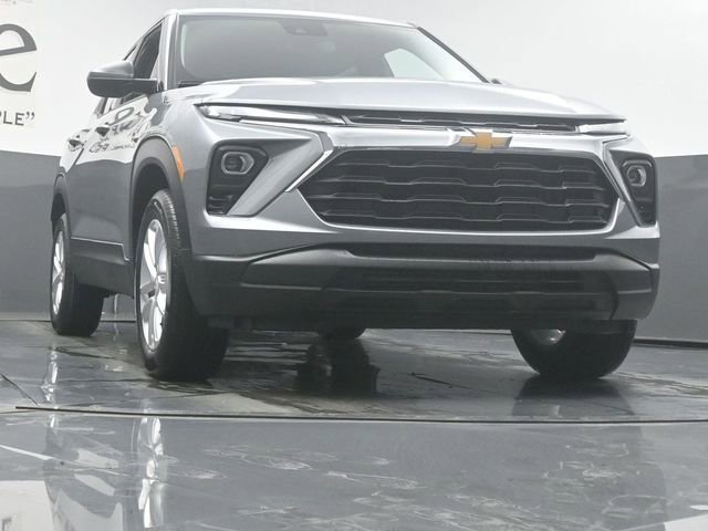 New 2026 Chevrolet TrailBlazer LS image 3