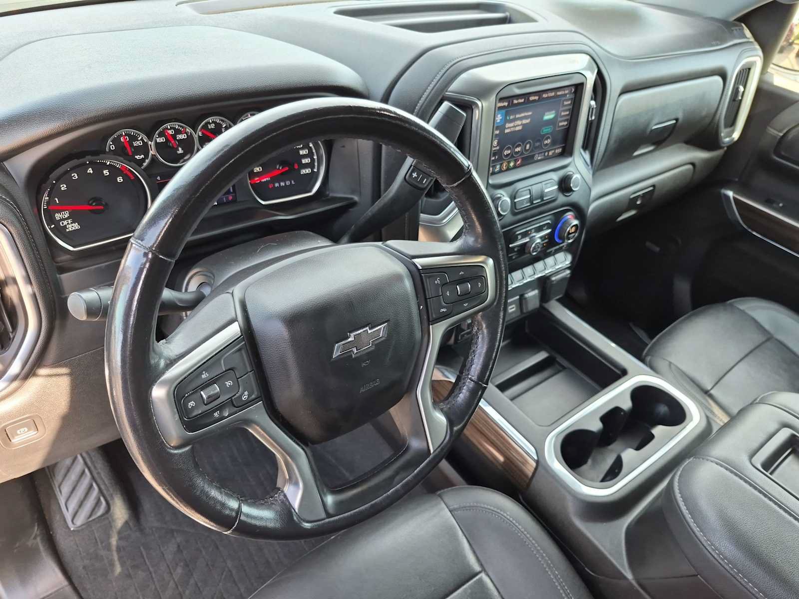 Used 2021 Chevrolet Silverado 1500 RST w/ True North Edition Plus AWD/4WD image 2