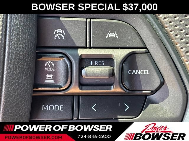 Used 2025 Toyota Tacoma SR5 AWD/4WD image 19