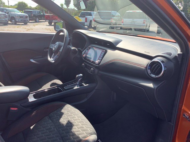 Used 2022 Nissan Kicks SR FWD image 15