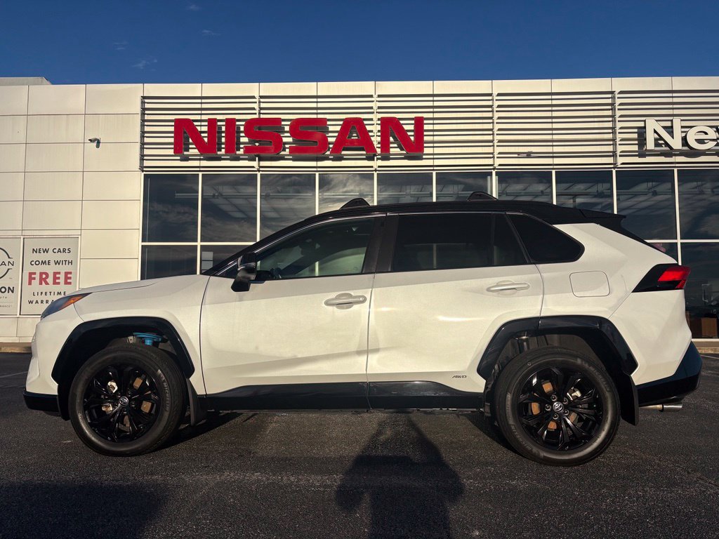 Used 2024 Toyota RAV4 XSE w/ Weather Package AWD/4WD image 5