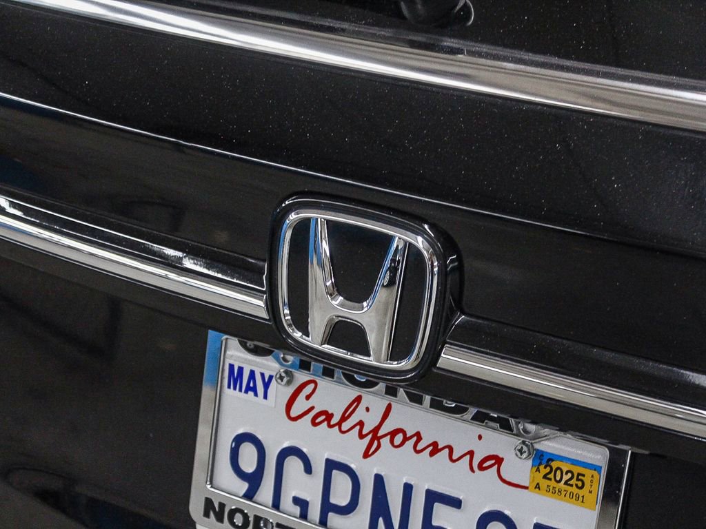 Used 2023 Honda Odyssey Elite image 8