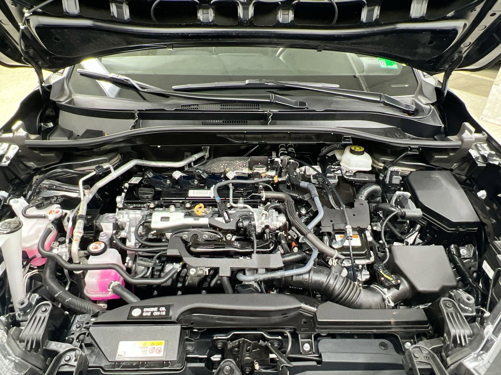 Used 2025 Toyota Corolla Cross AWD Hybrid image 33