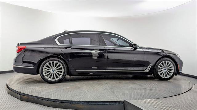 Used 2018 BMW 740i xDrive image 9