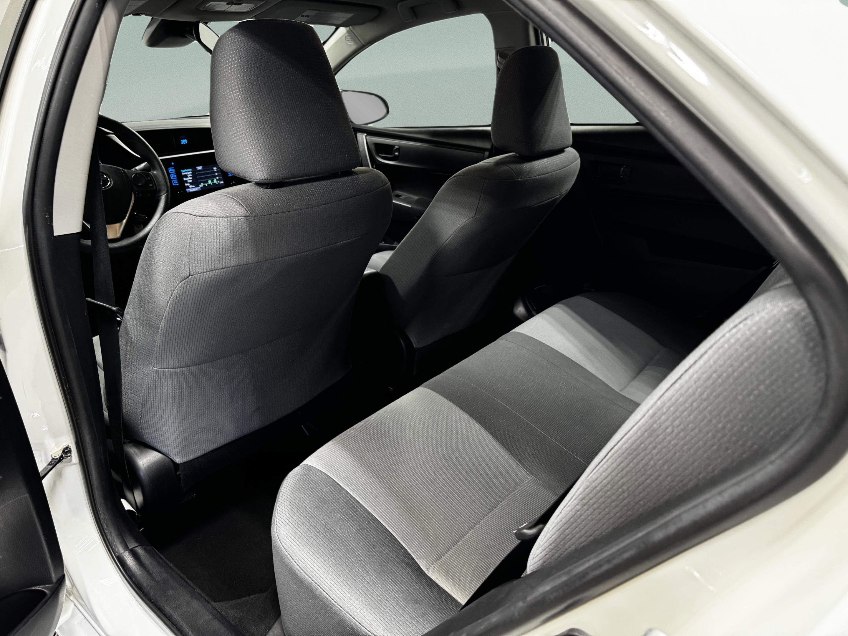 Used 2019 Toyota Corolla L image 22