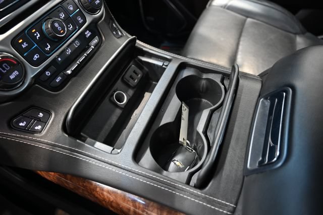 Used 2017 Chevrolet Suburban Premier AWD/4WD image 19