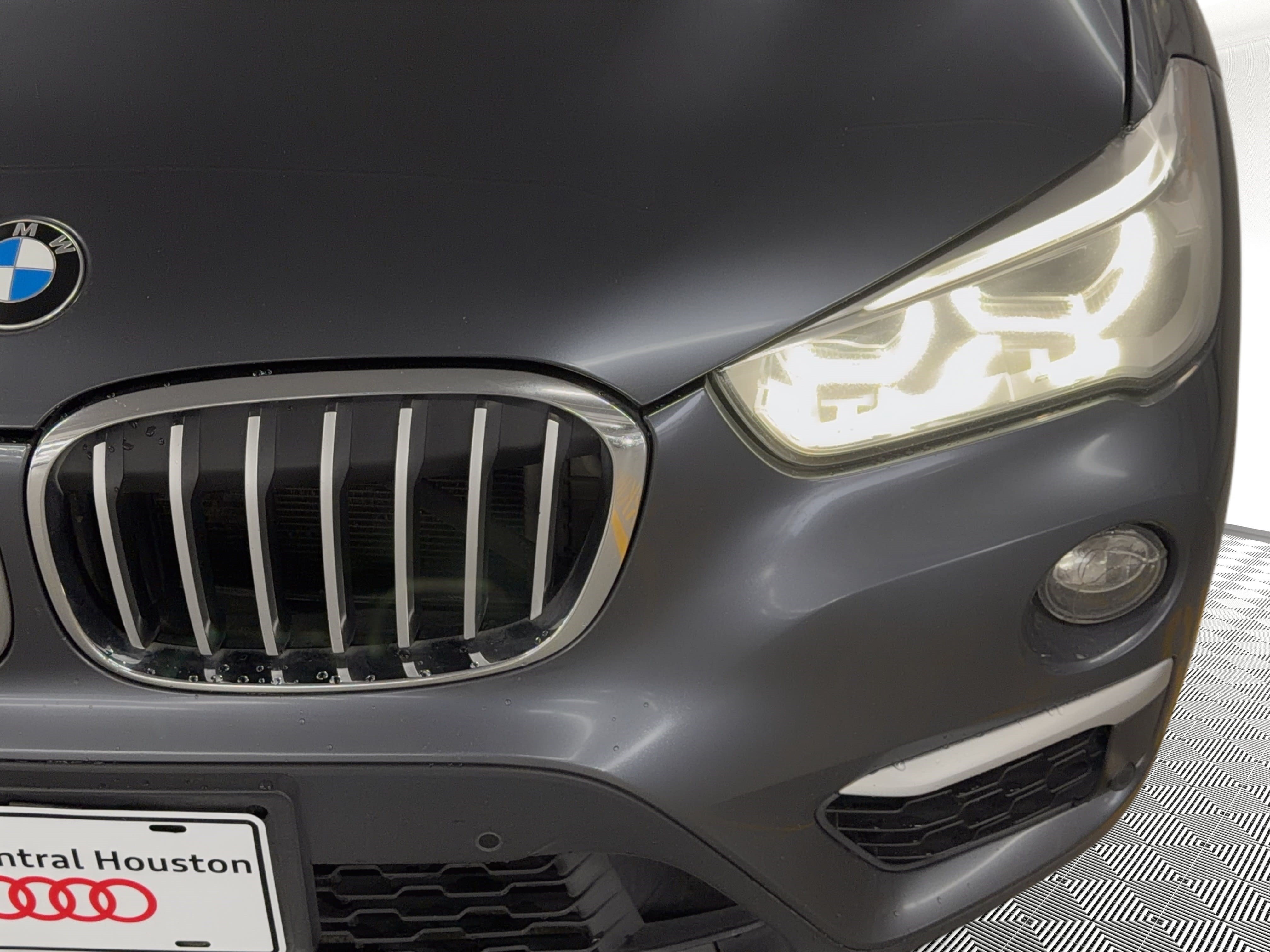 Used 2017 BMW X1 sDrive28i FWD image 11