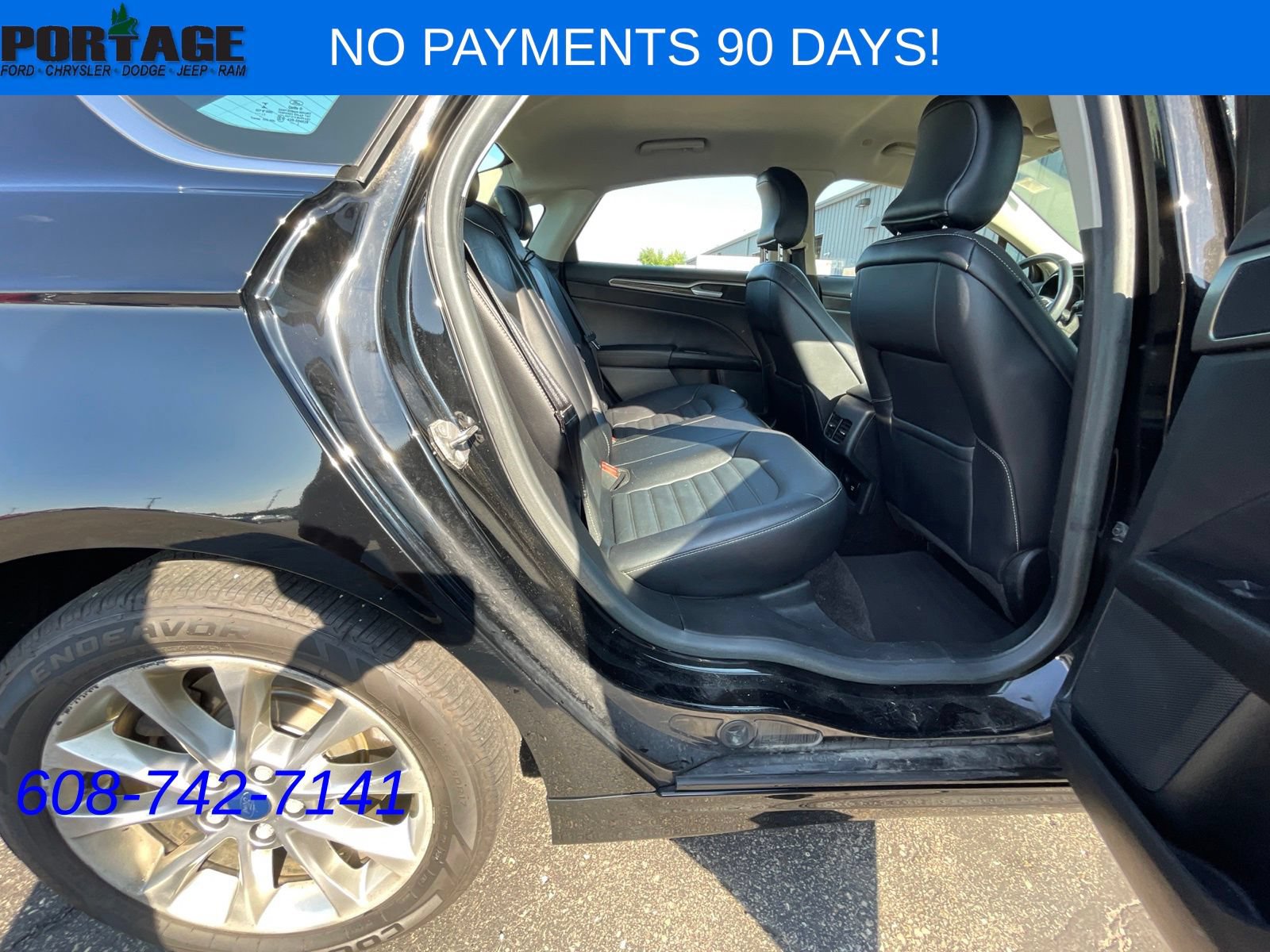 Used 2017 Ford Fusion Energi SE FWD image 24