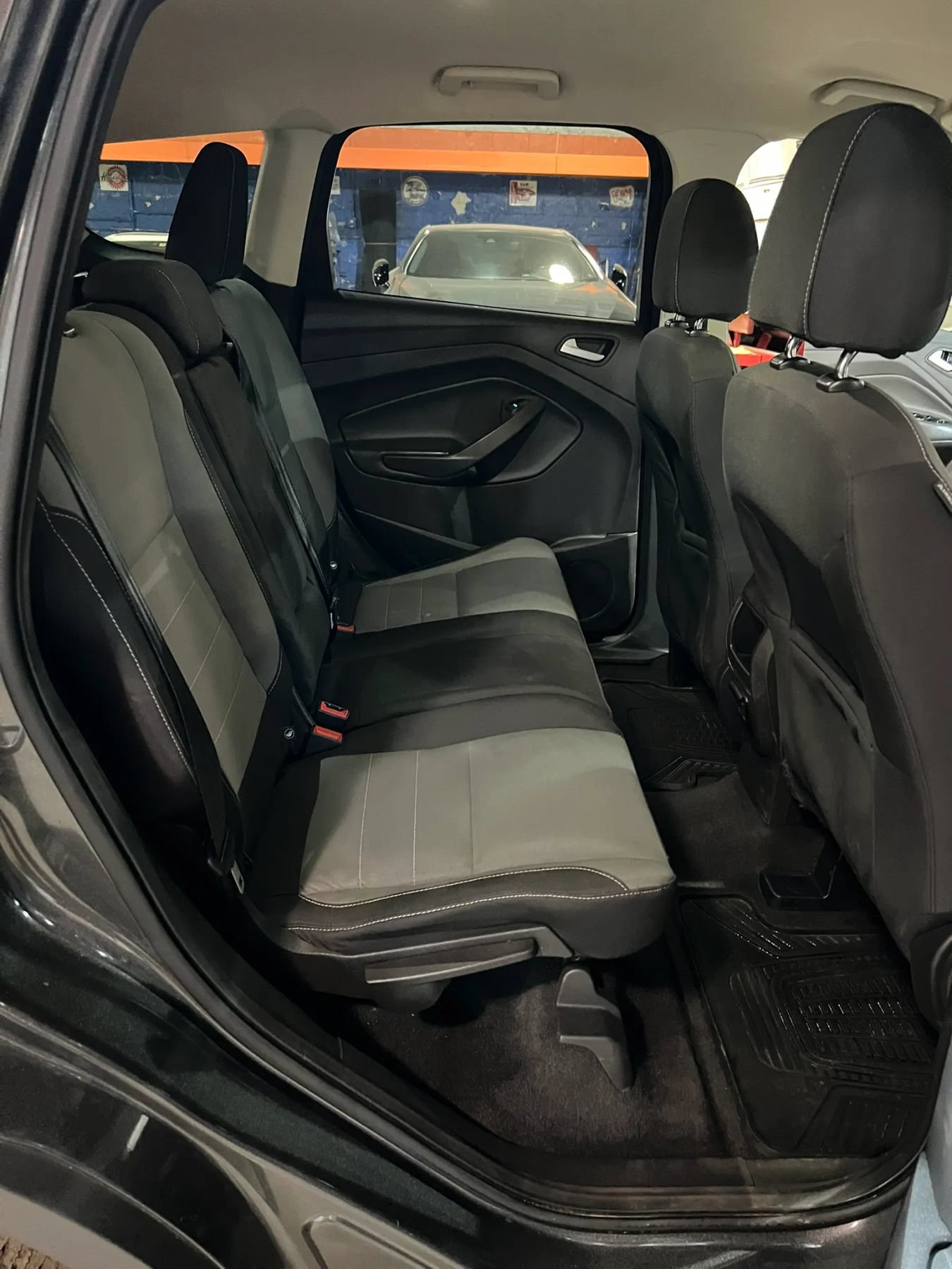 Used 2016 Ford Escape SE w/ SE Cold Weather Package FWD image 17