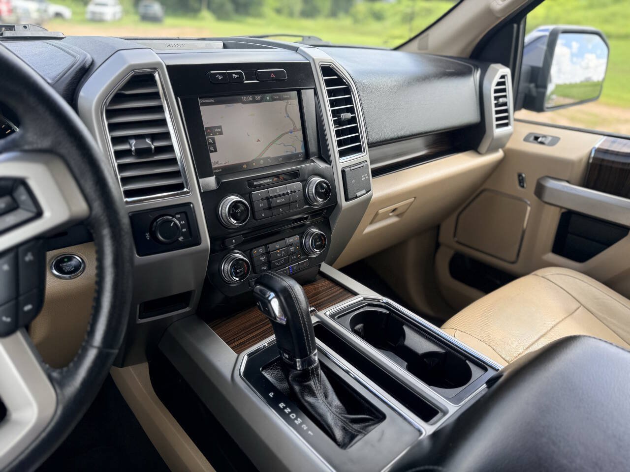 Used 2015 Ford F150 Lariat w/ Equipment Group 502A Luxury AWD/4WD image 19