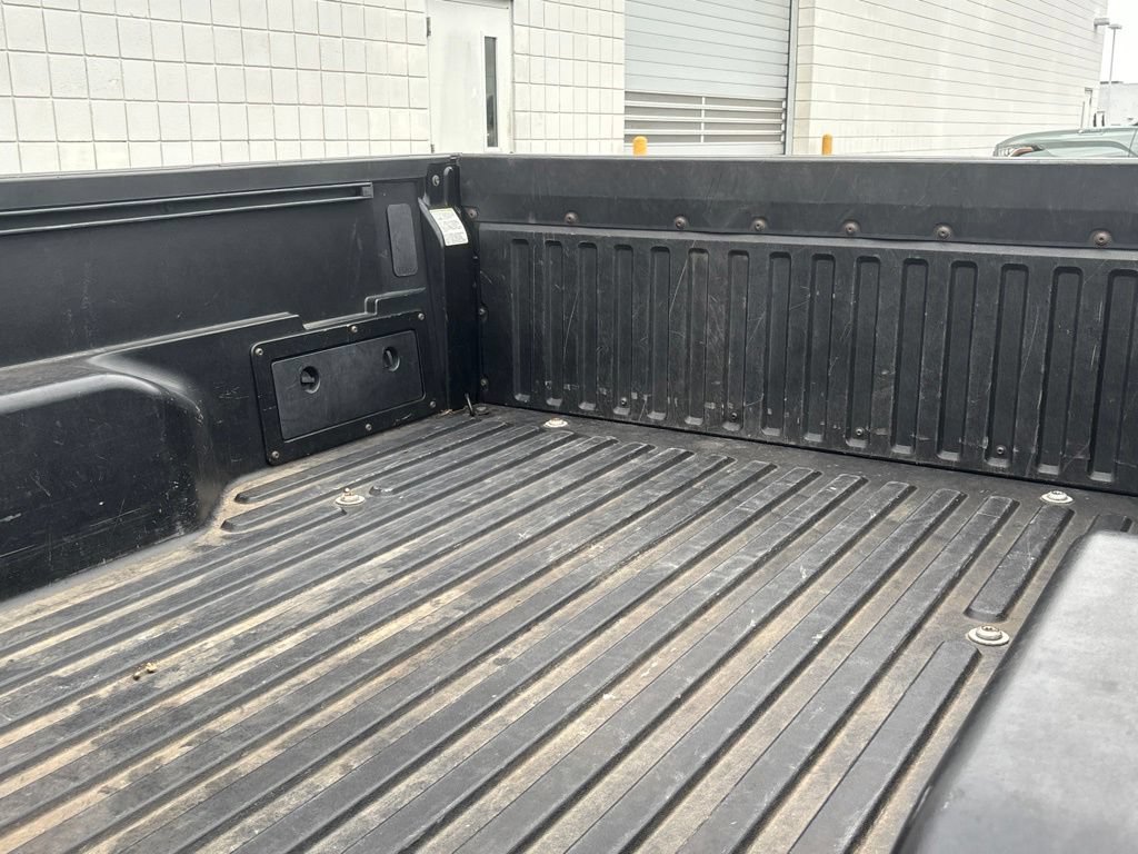 Used 2021 Toyota Tacoma SR5 w/ SR5 Appearance Package (SM) AWD/4WD image 32