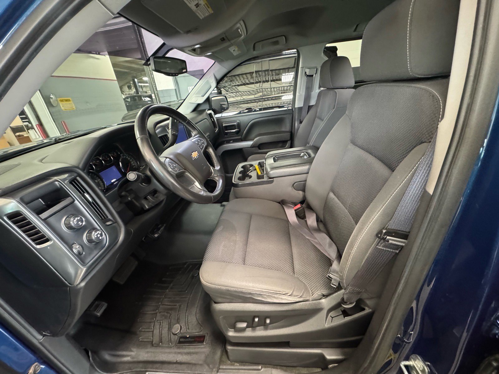 Used 2017 Chevrolet Silverado 1500 LT w/ All Star Edition AWD/4WD image 16