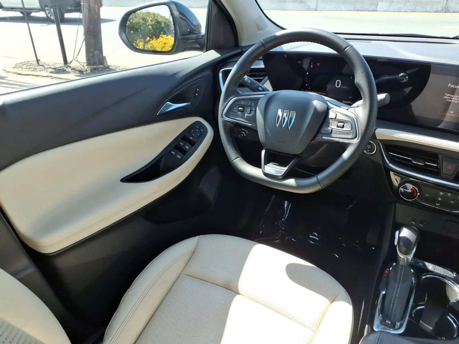 Used 2024 Buick Encore GX Sport Touring image 17