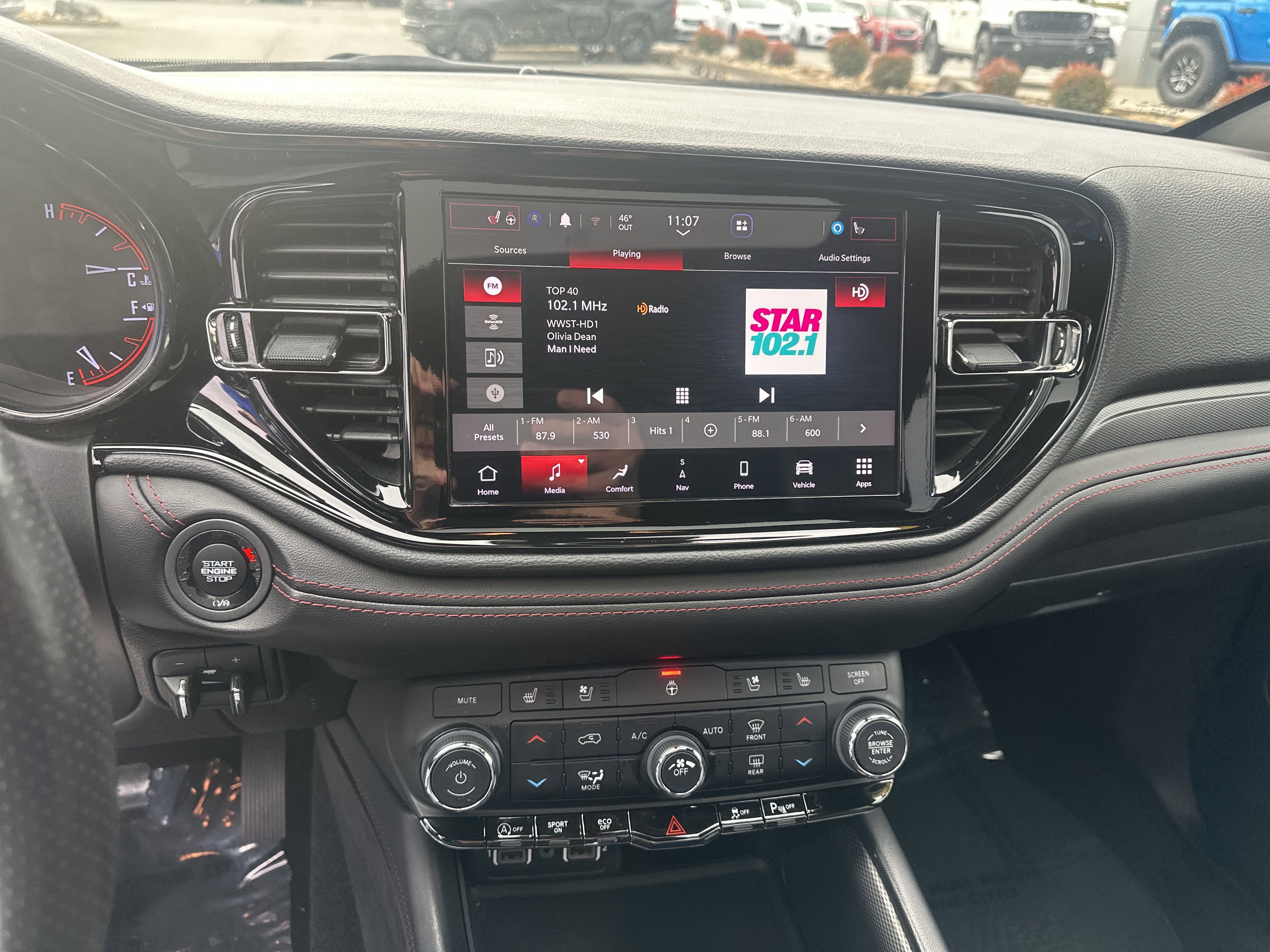 Used 2023 Dodge Durango GT image 35