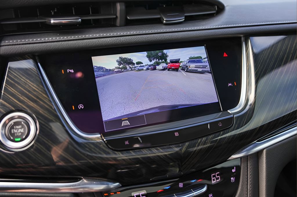 Used 2021 Cadillac XT6 Premium Luxury FWD image 17