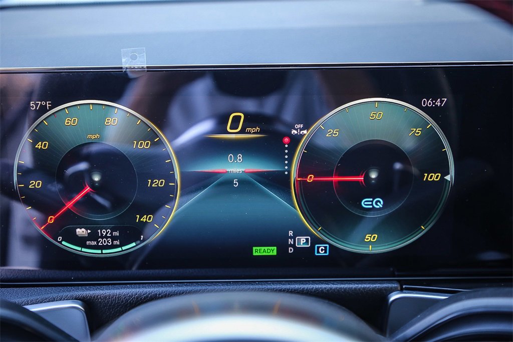 Used 2023 Mercedes-Benz EQB 350 4MATIC SUV image 27