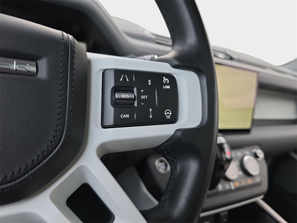 Used 2023 Land Rover Defender 130 First Edition image 19