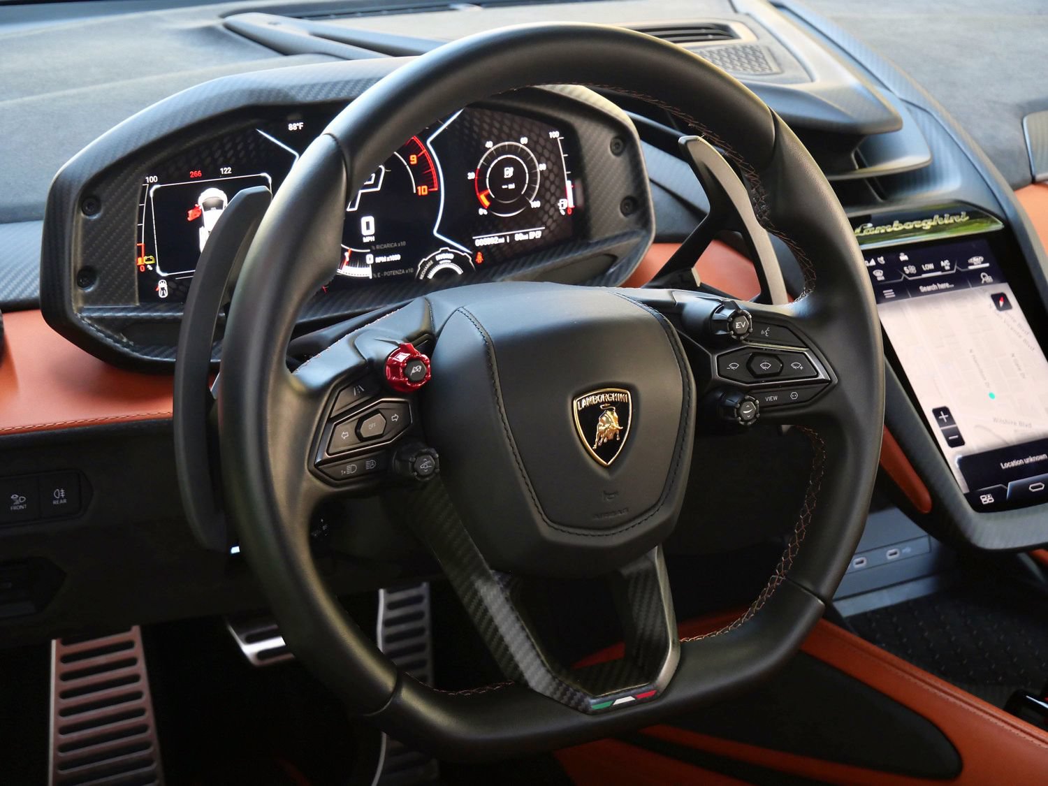 Used 2025 Lamborghini Revuelto AWD/4WD image 11