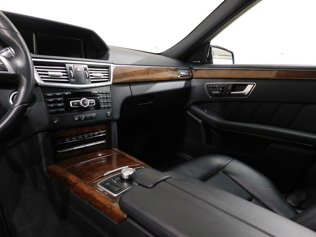 Used 2013 Mercedes-Benz E 350 4MATIC Sedan image 65